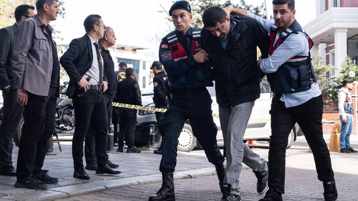 'Yenidoğan çetesi' davasında ara karar