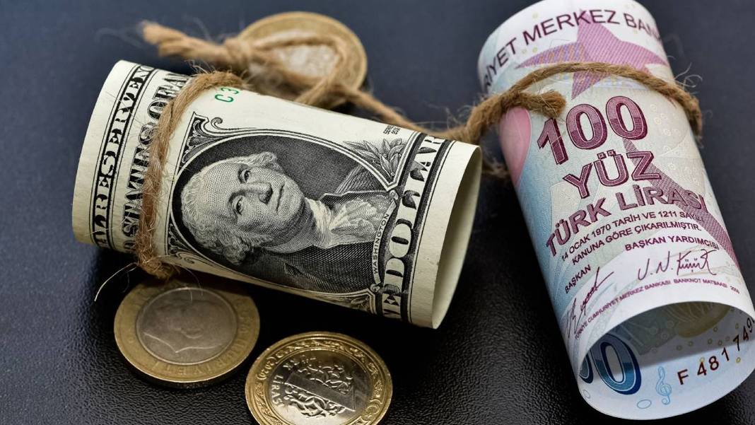 Dolar'da yeni rekor geldi: Orta Doğu belirsizliği piyasaları vurdu