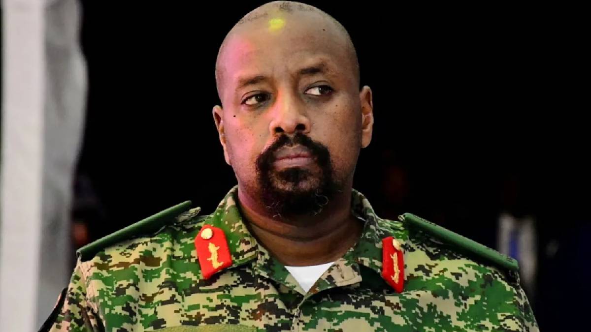 Uganda Savunma Kuvvetleri Komutanı’ndan Türkiye hakkında akıl almaz mesajlar: Bir milyar dolar istiyoruz