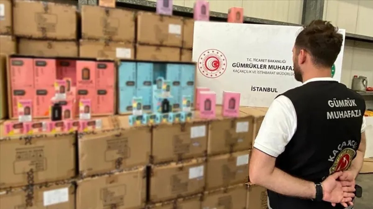 Satışı yasak ama kaçakçılığı arttı: 2 milyarlık e-sigara ele geçirildi