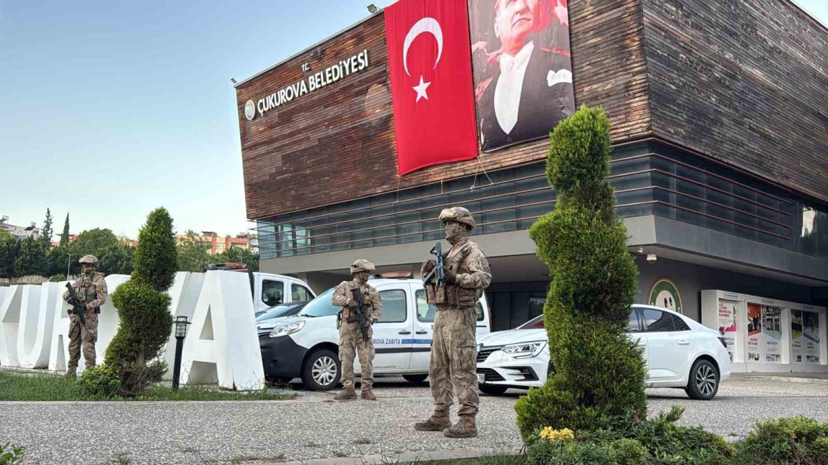 Adana'da Çukurova Belediyesi'ne operasyon: Çok sayıda gözaltı kararı