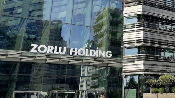 Zorlu Holding elinde ne varsa satıyor: Bir sektörden daha çekildi